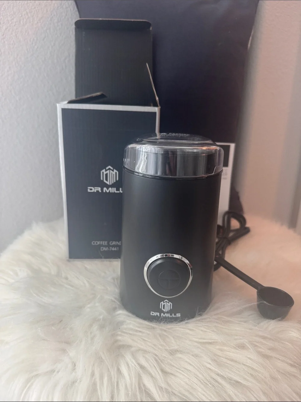 Black Electric Coffee Grinder - Sleek Home Grinder